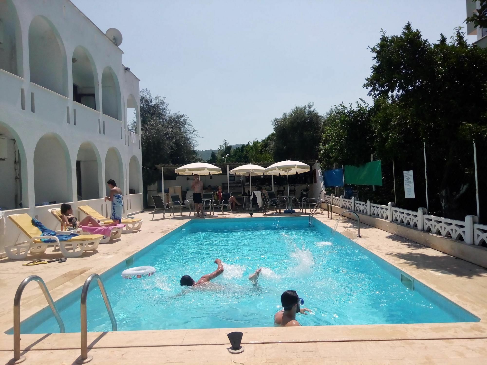 Garden Prizma Rooms&Aparts Kemer Exteriér fotografie